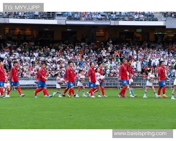 足球明星进场走路姿势的魅力与风采解析让我们一起感受他们的独特气质与风格 足球明星进场走路姿势的魅力与风采解析让我们一起感受他们的独特气质与风格