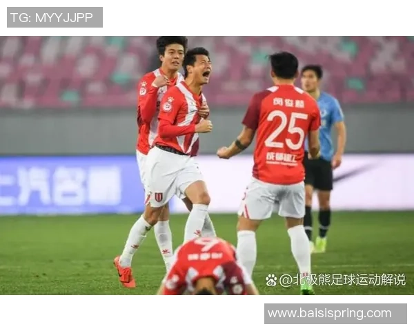 足球焦点：成都足球队的意识探讨